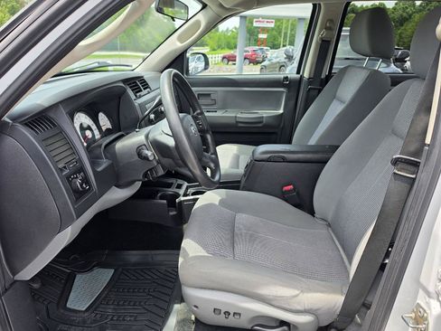 Used 2006 Dodge Dakota SLT w/ Night Runner Group AWD/4WD image 3