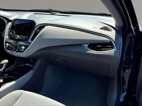 Used 2022 Chevrolet Malibu LS w/ Driver Confidence Package II FWD image 21