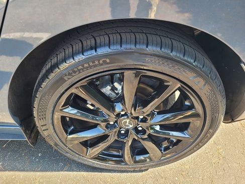 Used 2022 MAZDA MAZDA3 s image 24