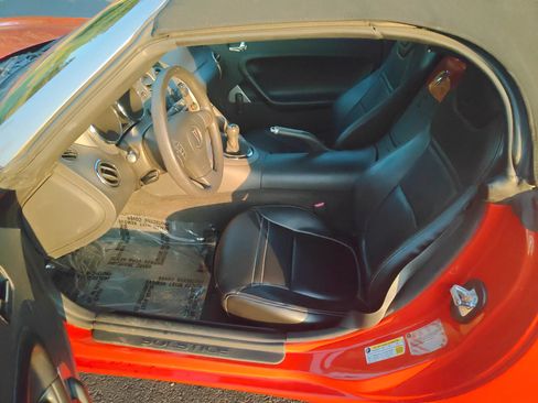 Used 2008 Pontiac Solstice Convertible w/ Convenience Package RWD image 7