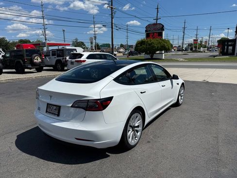 Used 2022 Tesla Model 3 Rear-Wheel Drive image 7