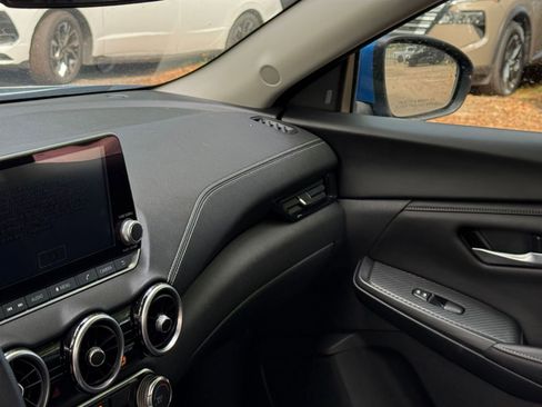 Used 2025 Nissan Sentra SV image 30