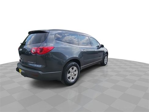 Used 2012 Chevrolet Traverse LT image 8