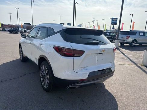 Used 2023 Chevrolet Blazer Premier w/ Driver Confidence II Package image 5