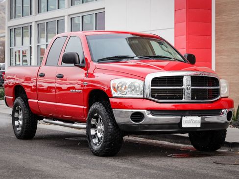 Used 2007 Dodge Ram 1500 Truck SLT image 1