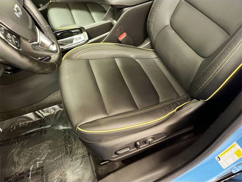 Used 2024 Chevrolet TrailBlazer ACTIV w/ Driver Confidence Package image 18