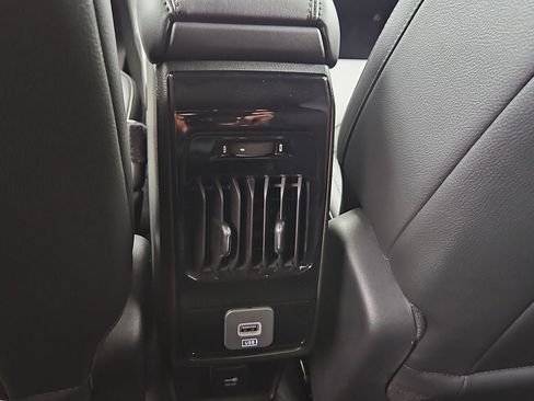 New 2026 Jeep Compass Latitude AWD/4WD image 20