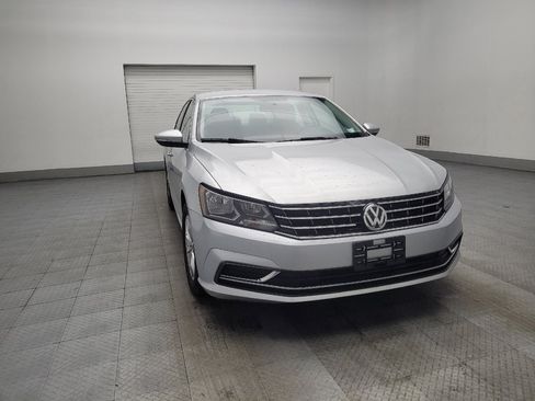 Used 2016 Volkswagen Passat 1.8T S image 13