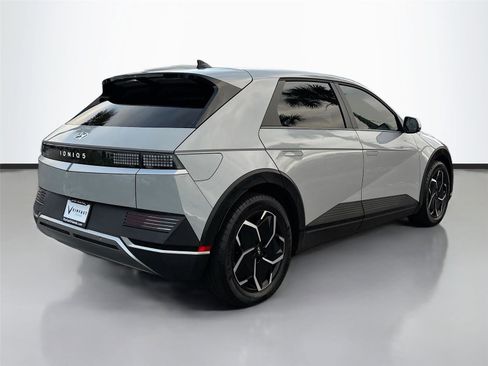 Used 2024 Hyundai Ioniq 5 SEL image 7