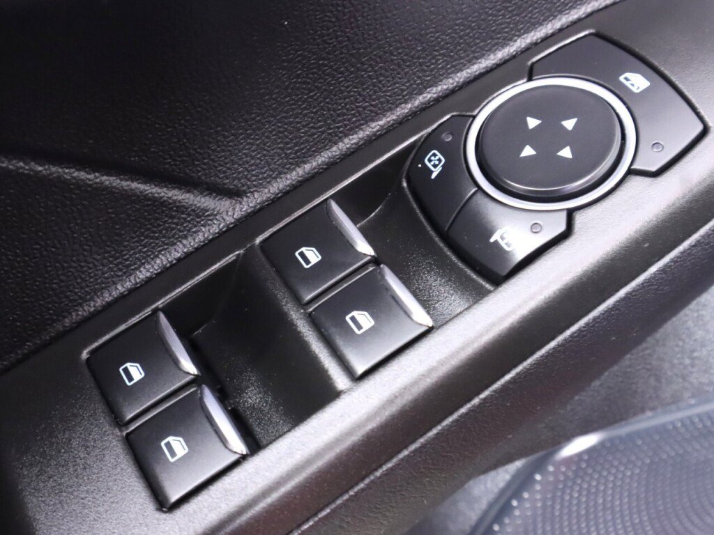 Used 2021 Ford Escape SEL w/ Technology Package AWD/4WD image 32