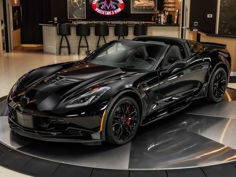 Used 2018 Chevrolet Corvette Z06 RWD image 6