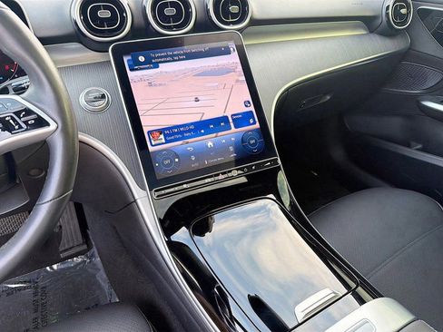 Used 2025 Mercedes-Benz C 300 Sedan image 28