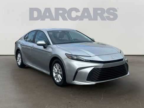 Used 2025 Toyota Camry LE FWD image 1