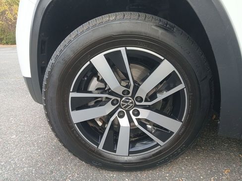 Used 2022 Volkswagen Atlas SE image 25