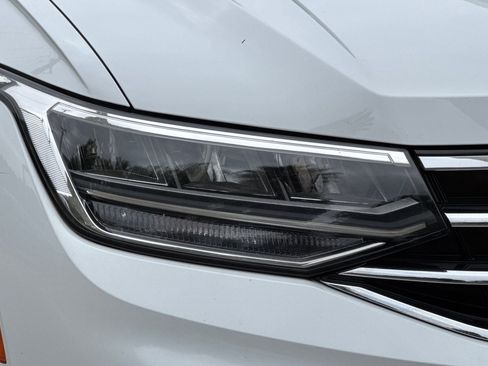 Used 2022 Volkswagen Tiguan S FWD image 11