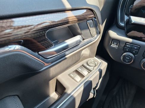 Used 2025 Chevrolet Silverado 1500 LT image 16