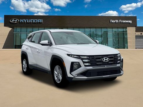 Used 2026 Hyundai Tucson SE FWD image 11