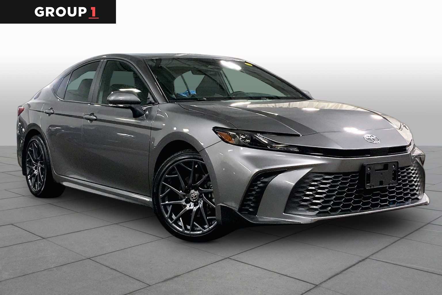 Certified 2025 Toyota Camry SE w/ Convenience Package AWD/4WD image 3