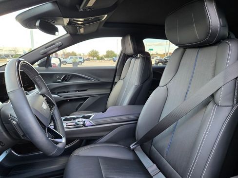 New 2026 Cadillac Lyriq Sport image 28