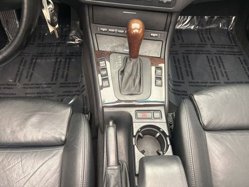 Used 2002 BMW 325Ci Convertible image 17