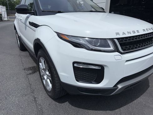 Used 2017 Land Rover Range Rover Evoque SE AWD/4WD image 8