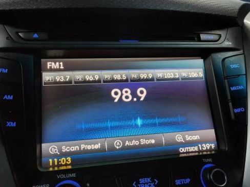 Used 2013 Hyundai Veloster RE:MIX Edition image 36