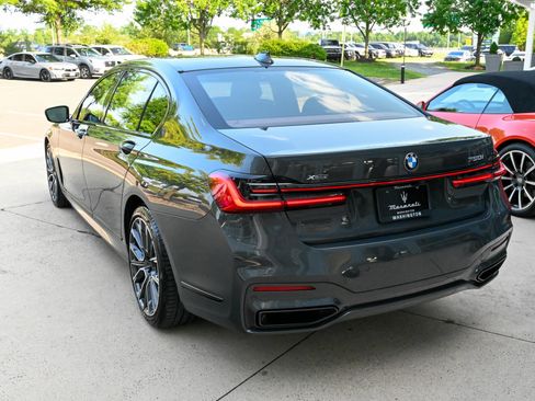 Used 2021 BMW 750i xDrive w/ Luxury Rear Seating Package AWD/4WD image 7