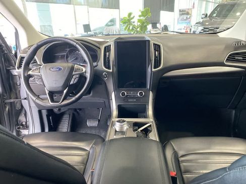 Used 2024 Ford Edge SEL AWD/4WD image 17