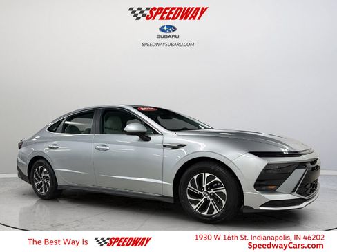 Used 2026 Hyundai Sonata Blue FWD image 1