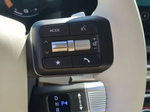 New 2026 Hyundai Santa Fe SE FWD image 25