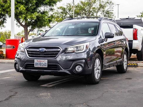 Used 2019 Subaru Outback 2.5i Premium image 3