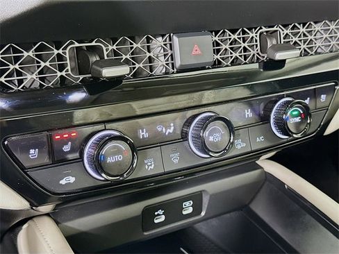 Certified 2024 Honda Accord Touring image 24