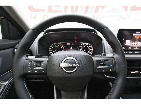 New 2026 Nissan Rogue SV FWD image 11