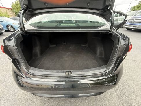 Used 2021 Toyota Corolla LE FWD image 31