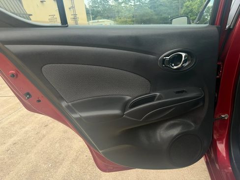 Used 2016 Nissan Versa SV FWD image 25