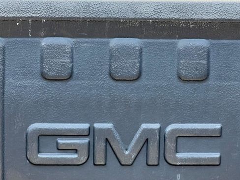 Used 2004 GMC Sierra 1500 SLE w/ Safe And Sound Package RWD image 25