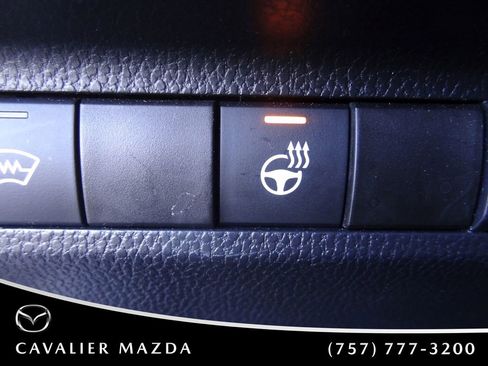 Used 2024 Toyota RAV4 XLE w/ Convenience Package AWD/4WD image 20