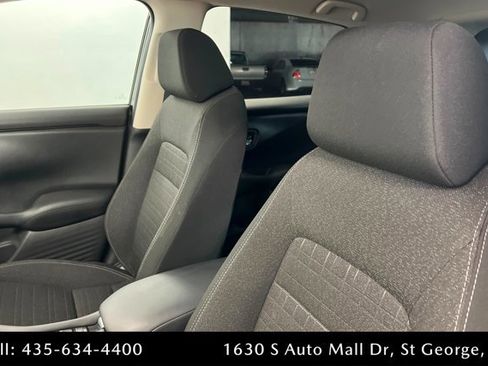 Certified 2025 Honda HR-V LX image 16