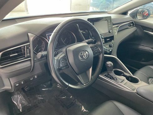 Used 2024 Toyota Camry SE image 15