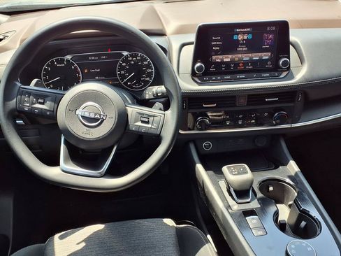 Used 2022 Nissan Rogue S AWD/4WD image 13