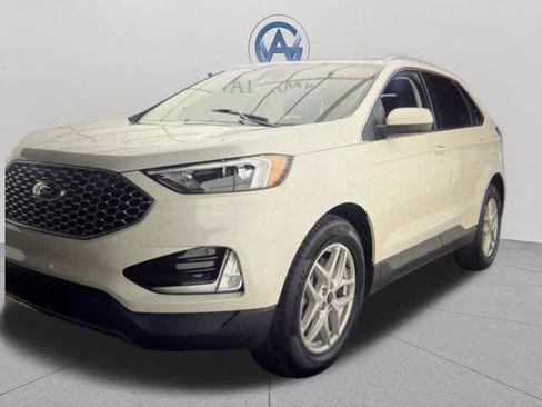 Used 2024 Ford Edge SEL w/ Convenience Package AWD/4WD image 3