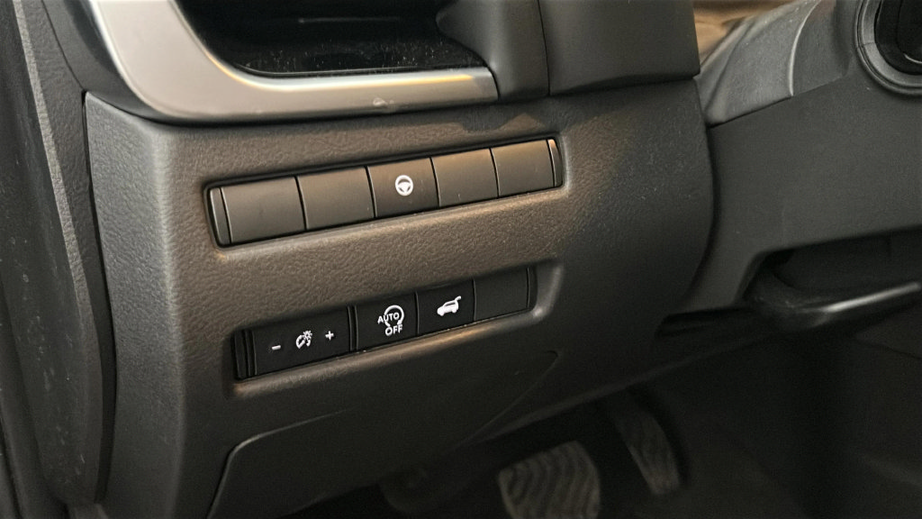 Used 2024 Nissan Rogue SL w/ SL Premium Package FWD image 39