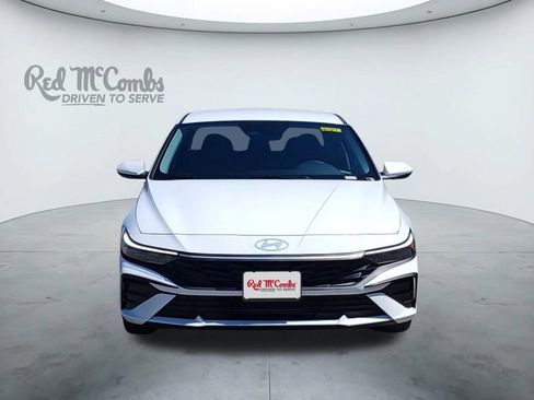 New 2026 Hyundai Elantra SE FWD image 8