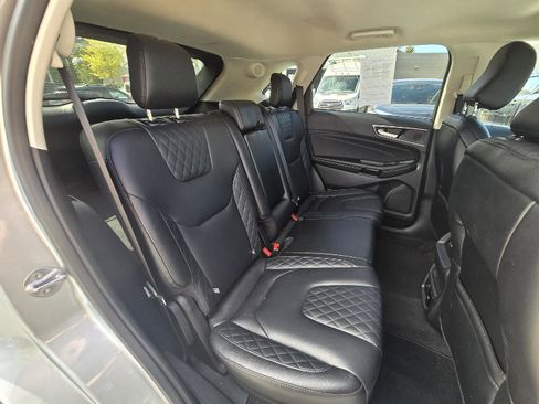 Used 2024 Ford Edge Titanium image 21