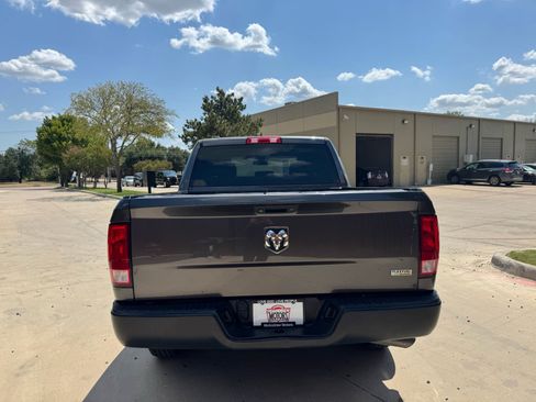 Used 2017 RAM 1500 Tradesman w/ Popular Equipment Group RWD image 3