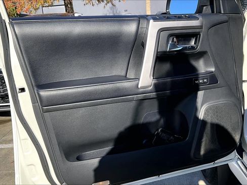 Used 2018 Toyota 4Runner Limited image 18