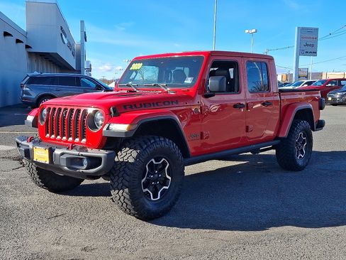 Used 2020 Jeep Gladiator Rubicon image 3