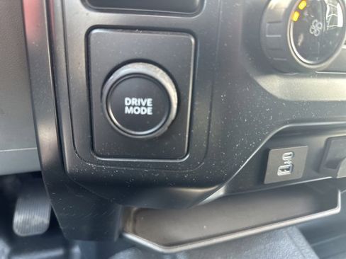 Used 2022 Ford F150 XL image 17