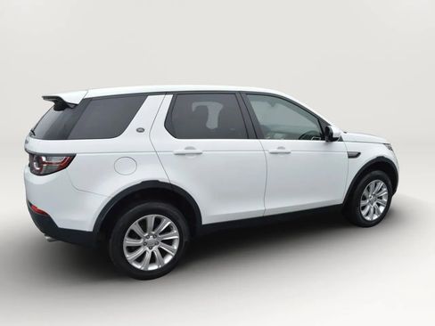 Used 2018 Land Rover Discovery Sport SE image 9