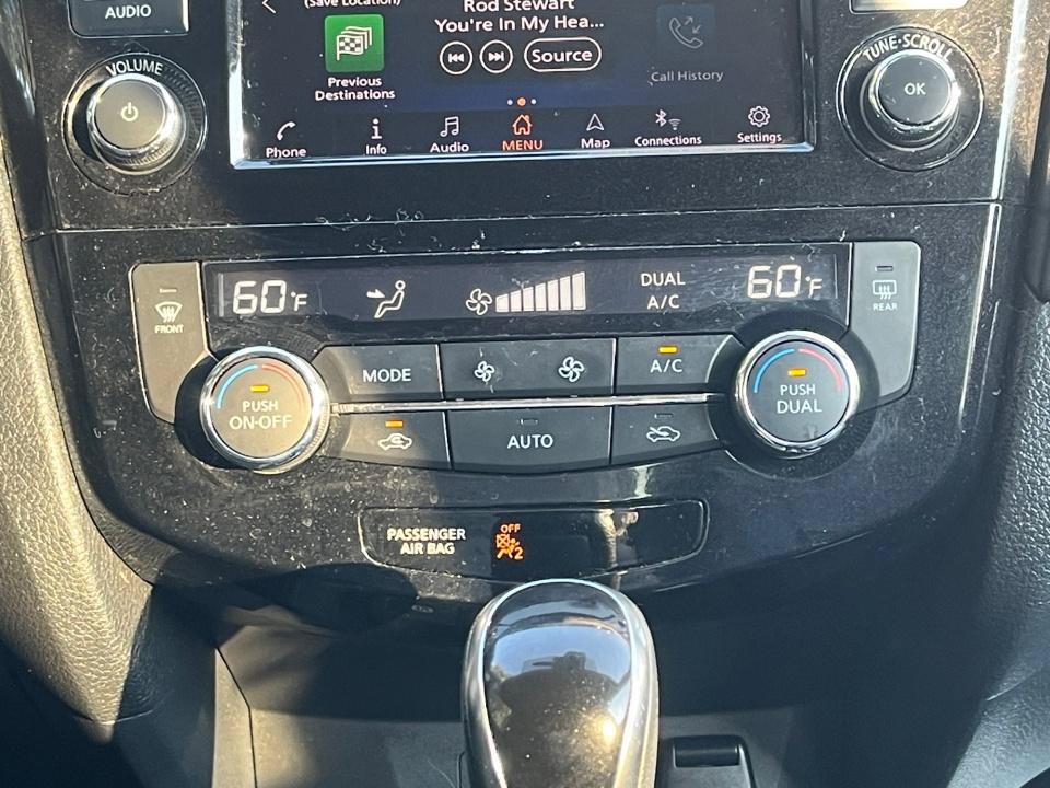 Used 2019 Nissan Rogue SL AWD/4WD image 17